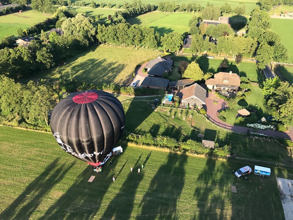 Dinner & Balloon flight package dinner